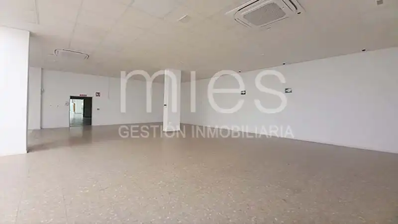 Local en venta en Valencia