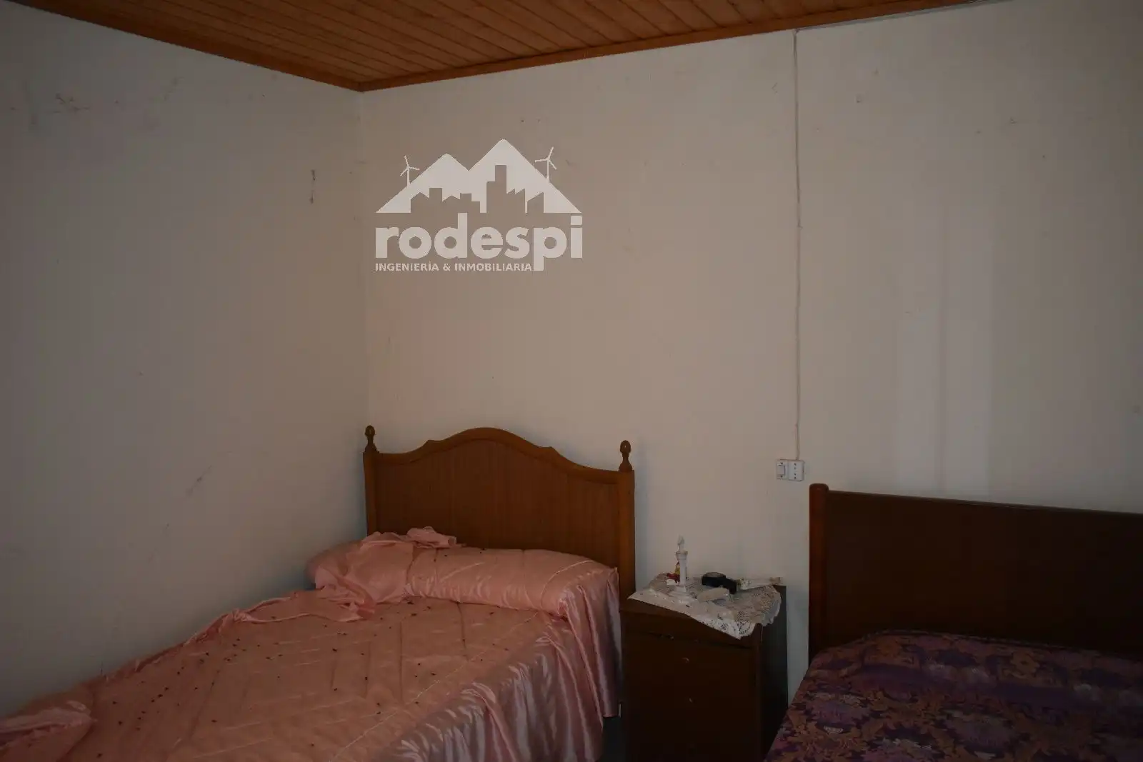Dormitori de Casa o xalet en venda en A Cañiza   amb Traster