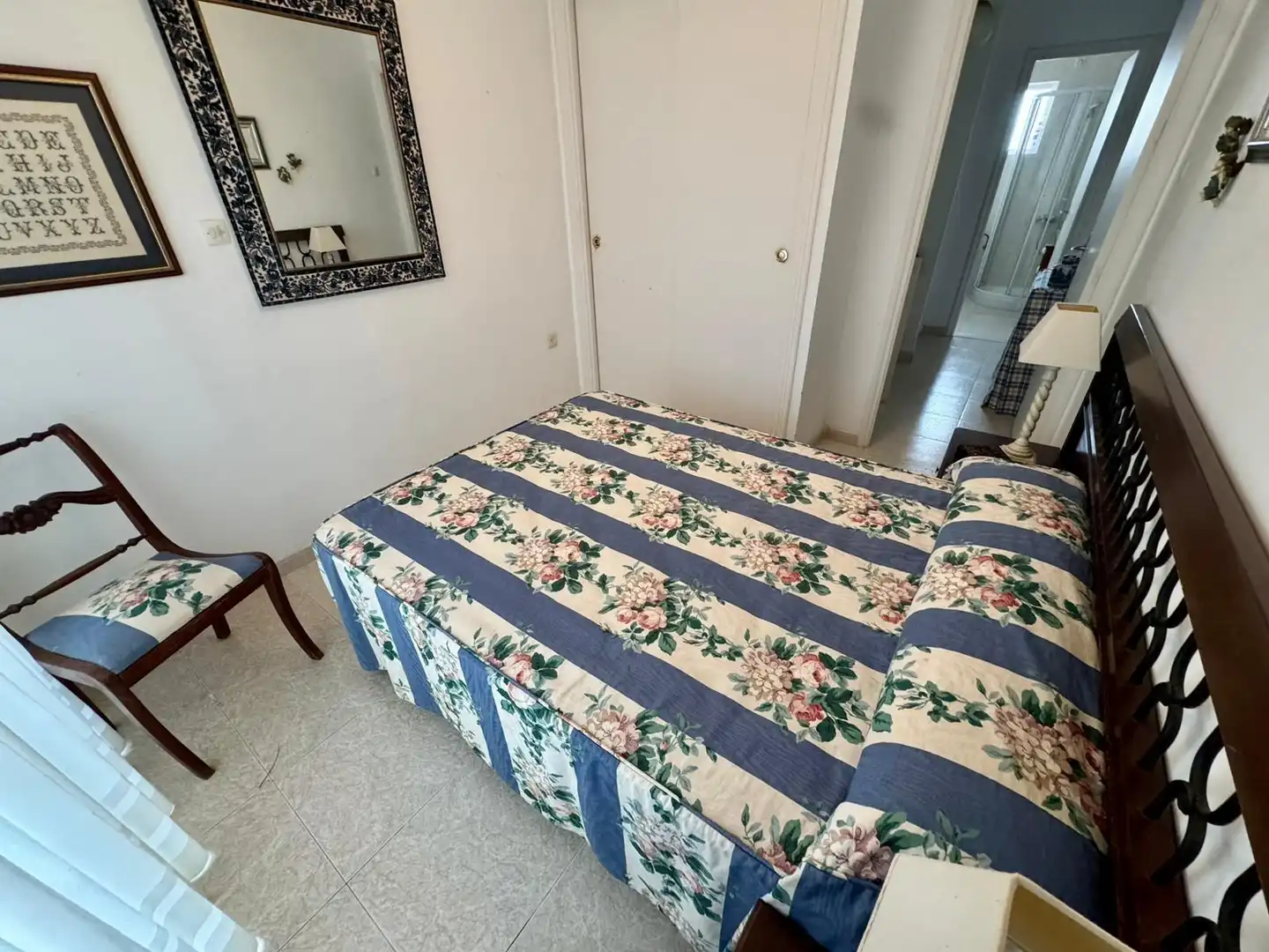 Habitación de Casa adosada en venta en Punta Umbría con Terraza, Amueblado y Balcón