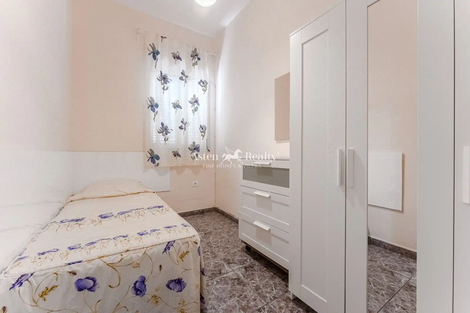 Habitación de Piso en venta en Arona con Amueblado