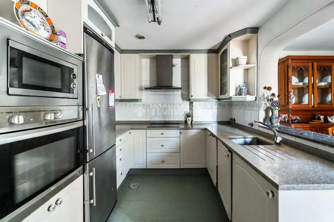 Cocina de Casa adosada en venta en Rivas-Vaciamadrid con Aire acondicionado, Calefacción y Jardín privado