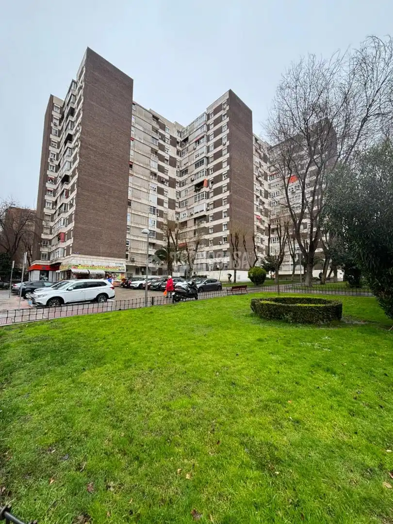 Exterior view of Flat for sale in  Madrid Capital  with Heating and Terrace