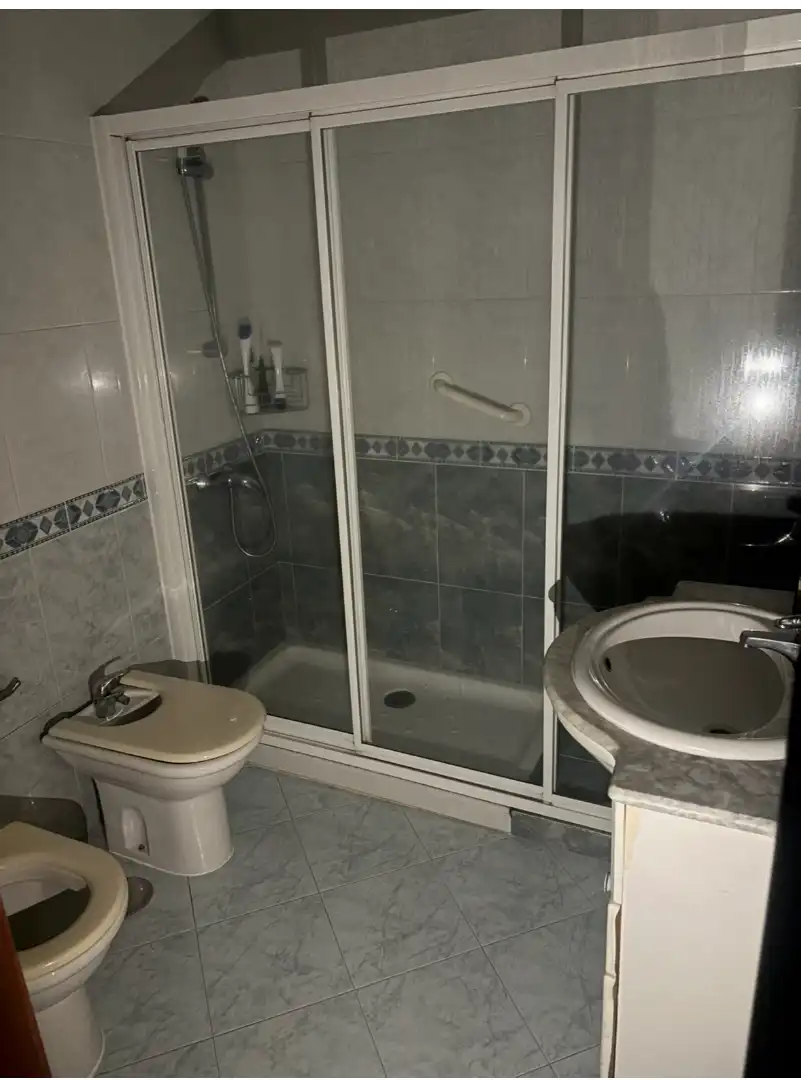 Bathroom of Houses for sale in Santiago de Compostela   with Heating, Private garden and Terrace