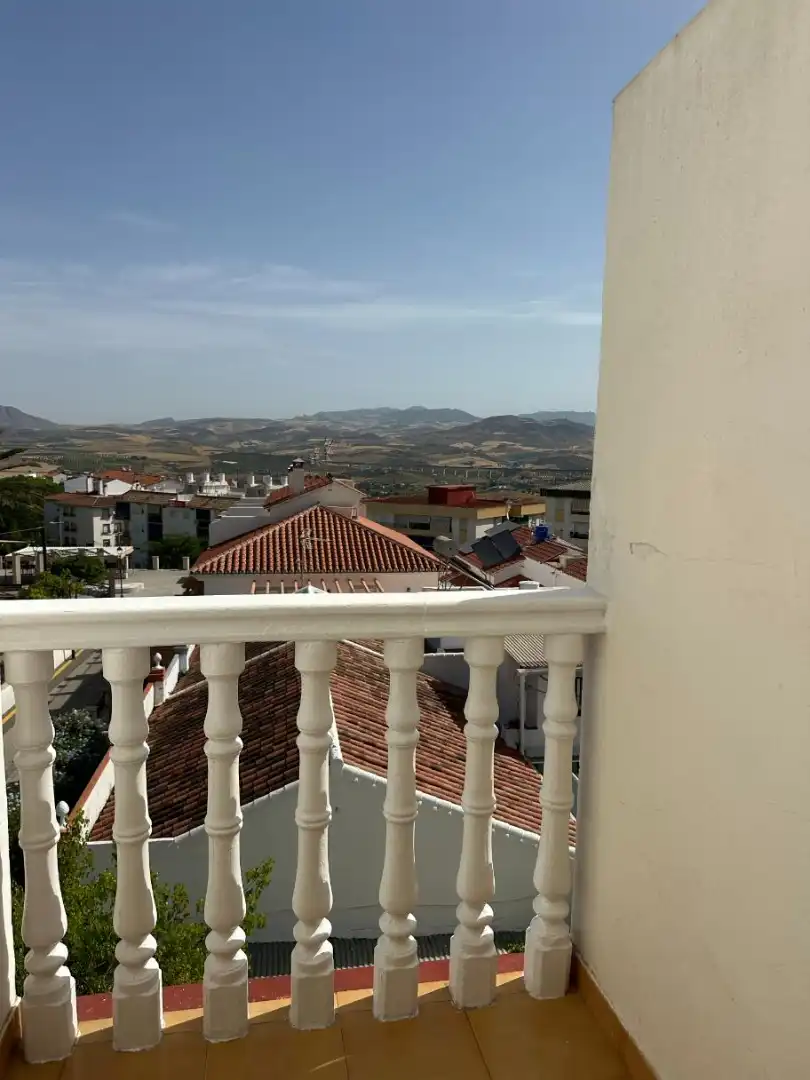 Vista exterior de Dúplex en venda en Álora amb Aire condicionat, Terrassa i Piscina
