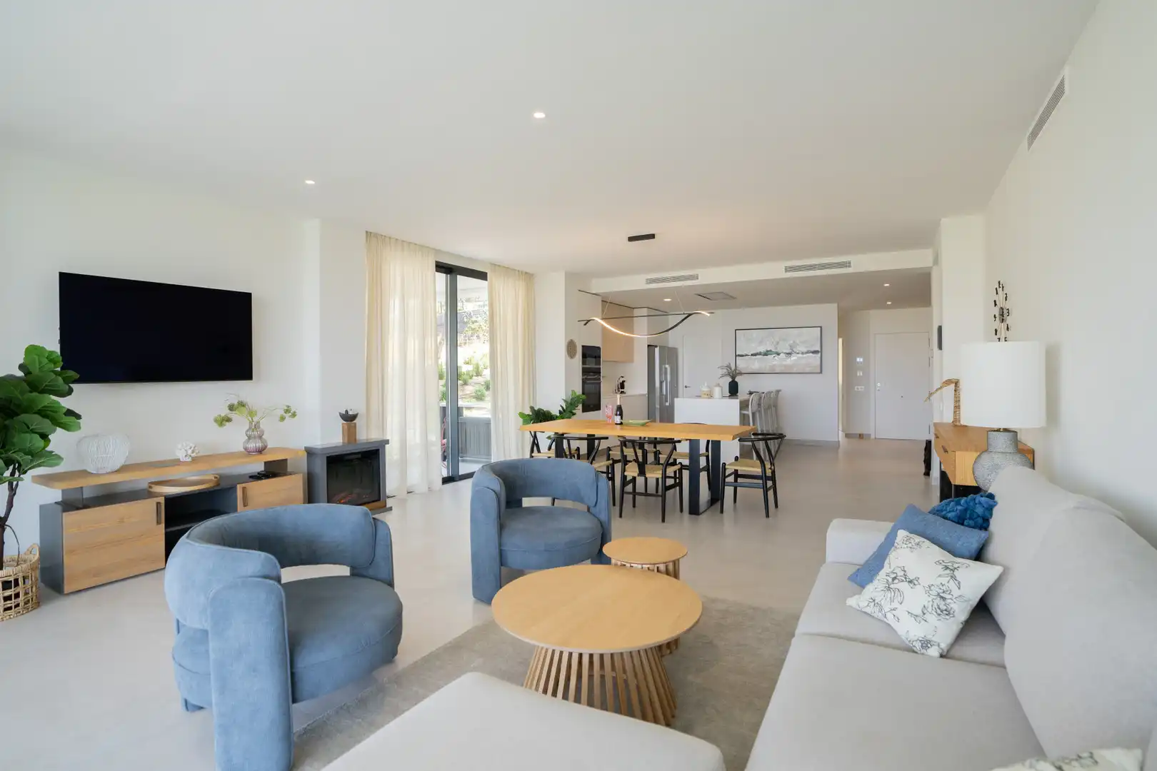 Living room of Apartments for sale in Marbella  with Air Conditioner, Heating and Private garden