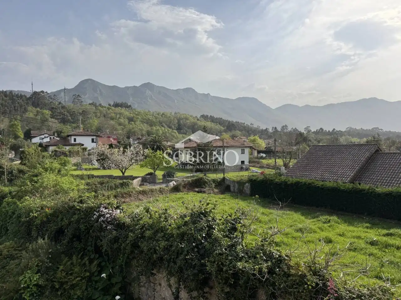 Casa o xalet en venda en Llanes amb Jardí privat