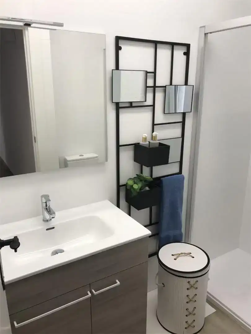Baño de Piso de alquiler en Águilas con Aire acondicionado, Parquet y Amueblado
