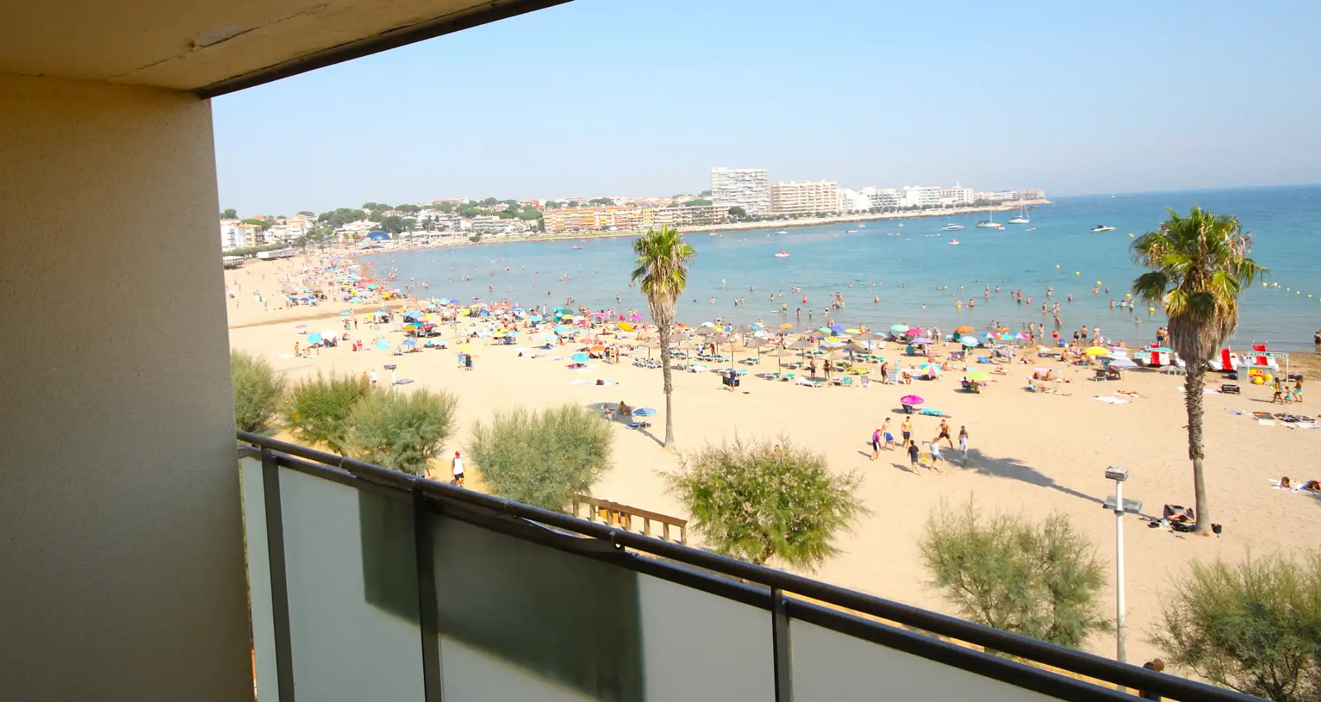 Schlafzimmer von Wohnungen zum Verkauf in L'Escala mit Klimaanlage, Heizung und Terrasse