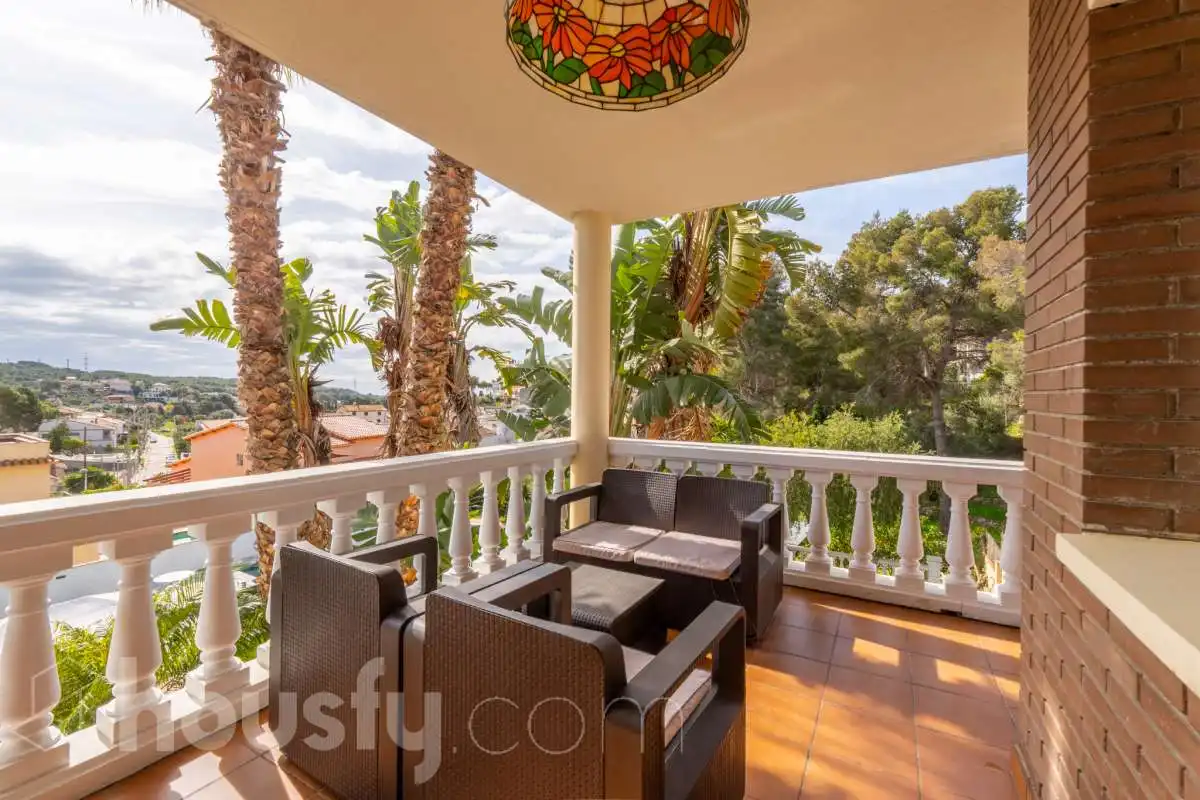 Terrassa de Casa o xalet en venda en Cubelles amb Aire condicionat, Calefacció i Jardí privat