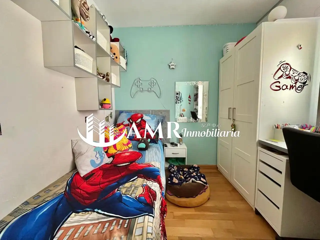 Habitación de Casa adosada en venta en Seseña con Aire acondicionado, Calefacción y Jardín privado