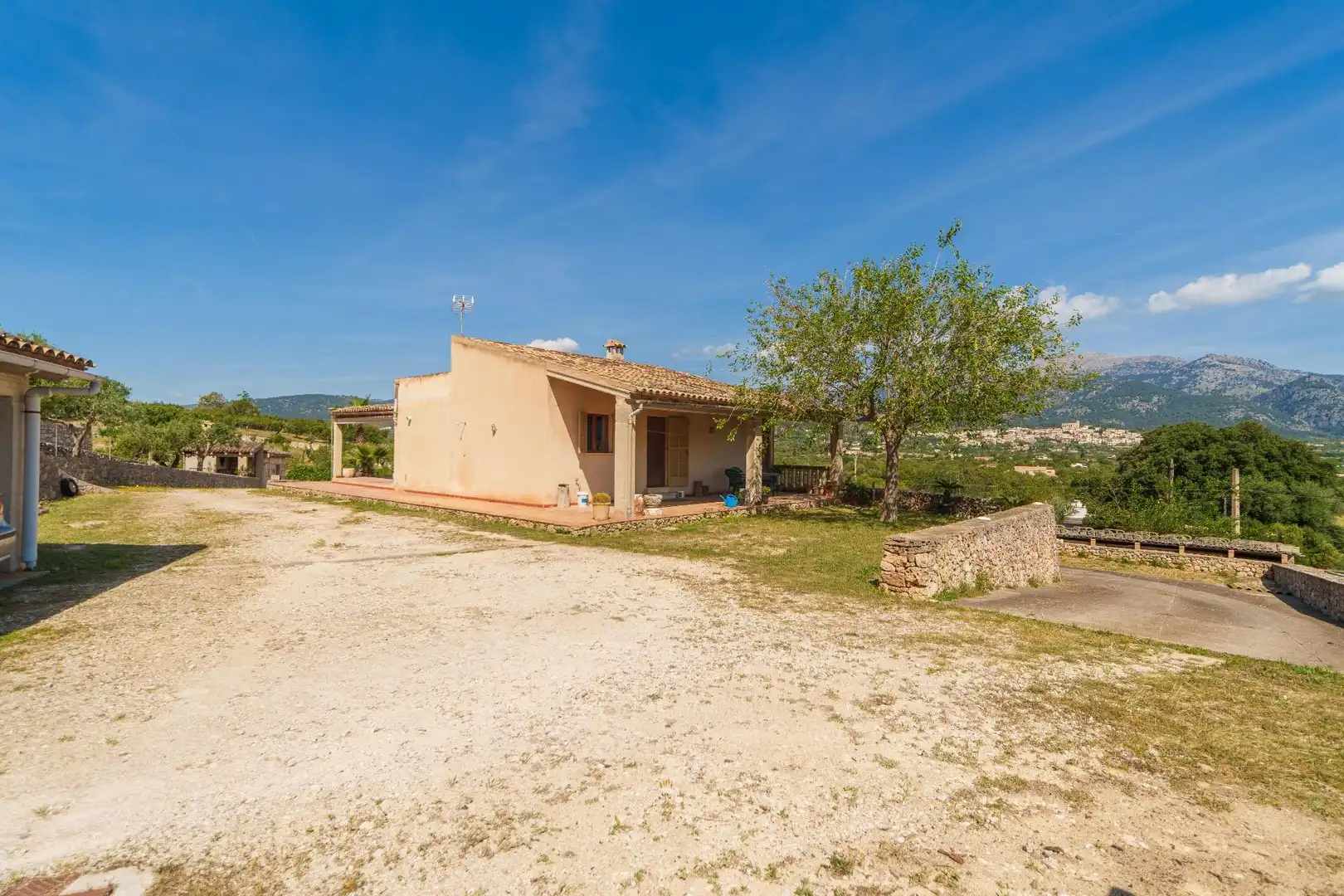 Vista exterior de Finca rústica en venta en Selva con Jardín privado, Terraza y Trastero
