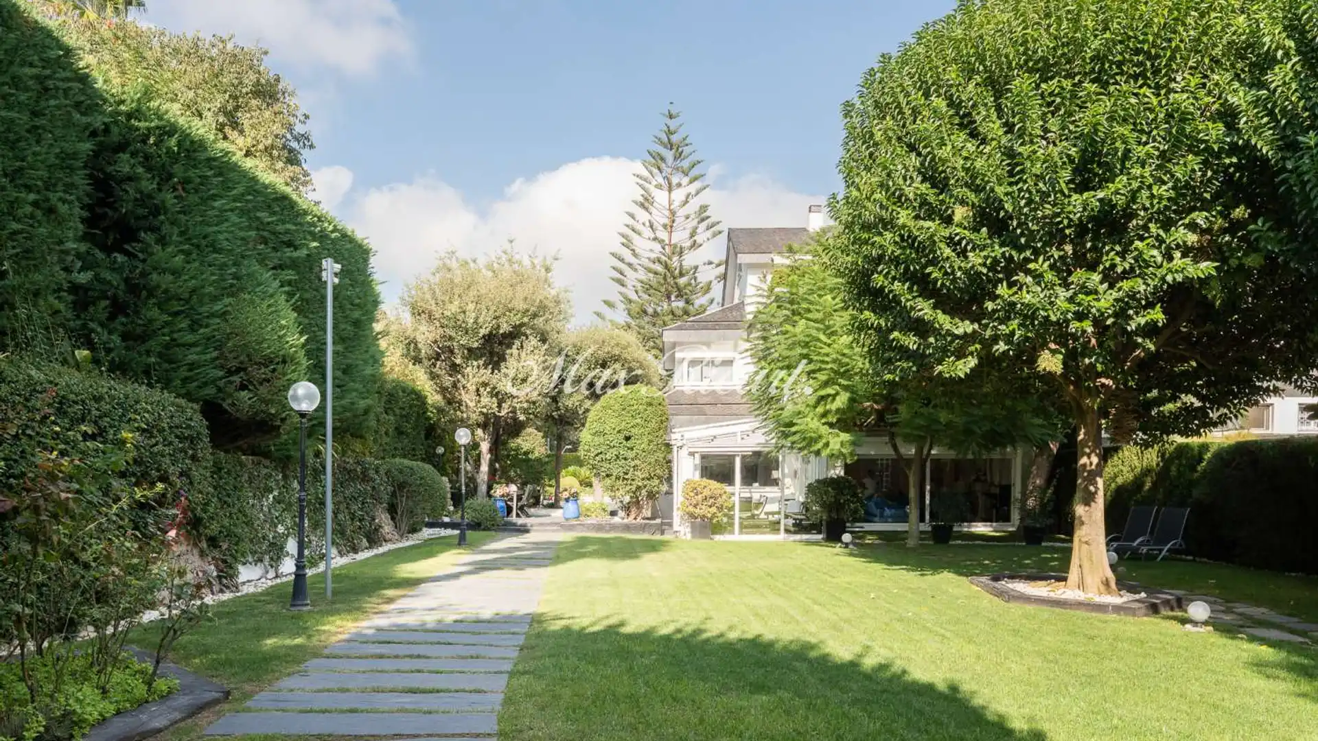 Garden of Houses for sale in  Barcelona Capital  with Air Conditioner, Heating and Terrace