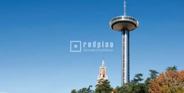 Piso en venta en Madrid con Calefacción, Parquet y Terraza