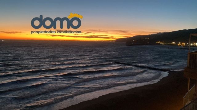 Estudio de alquiler en  Almería Capital con Aire acondicionado, Terraza y Amueblado