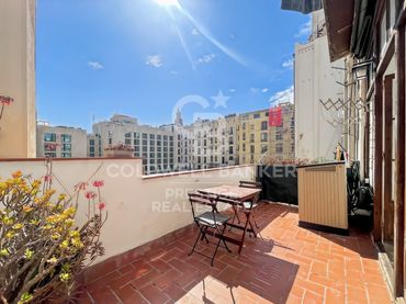 Penthouse mit Balkon zum Verkauf in Gran Via Corts Catalanes