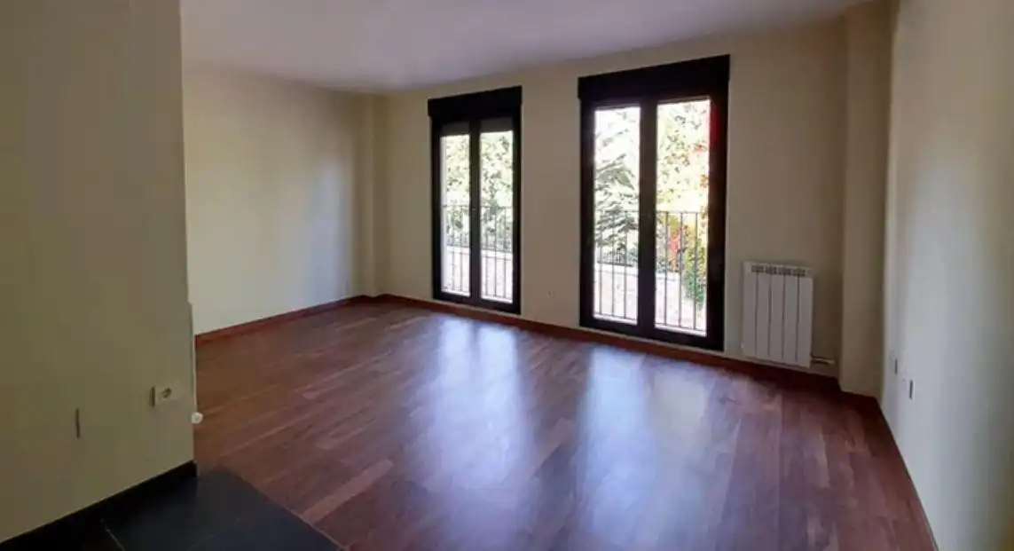 Sala de estar de Piso en venta en Puebla de Lillo con Calefacción y Trastero