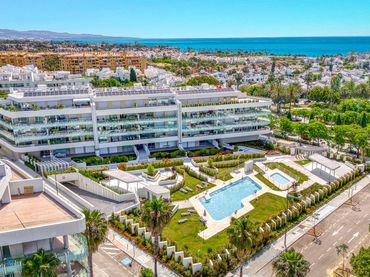 Apartament amb piscina en venda a Calle Pablo Picasso 49