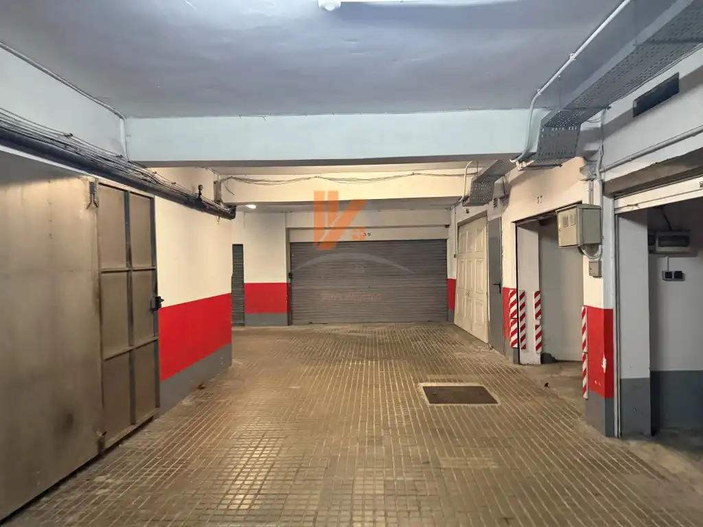 Parkplatz von Garage zum Verkauf in Santiago de Compostela 
