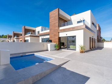 Villa avec piscine à vendre à Calle Calle Manuel de Falla 5