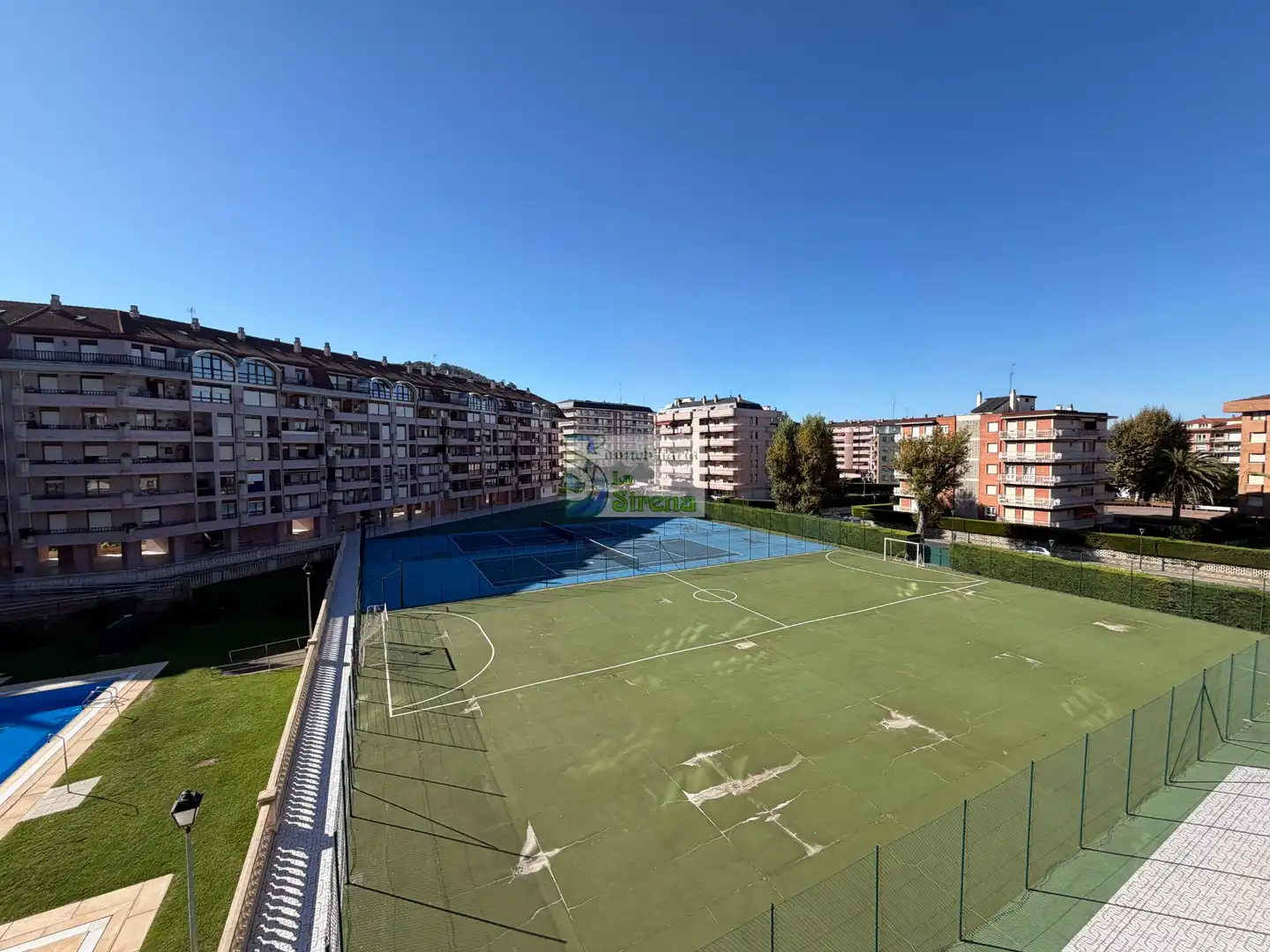 Apartament amb piscina de lloguer a Paseo Ocharan Mazas 13, imagen 4