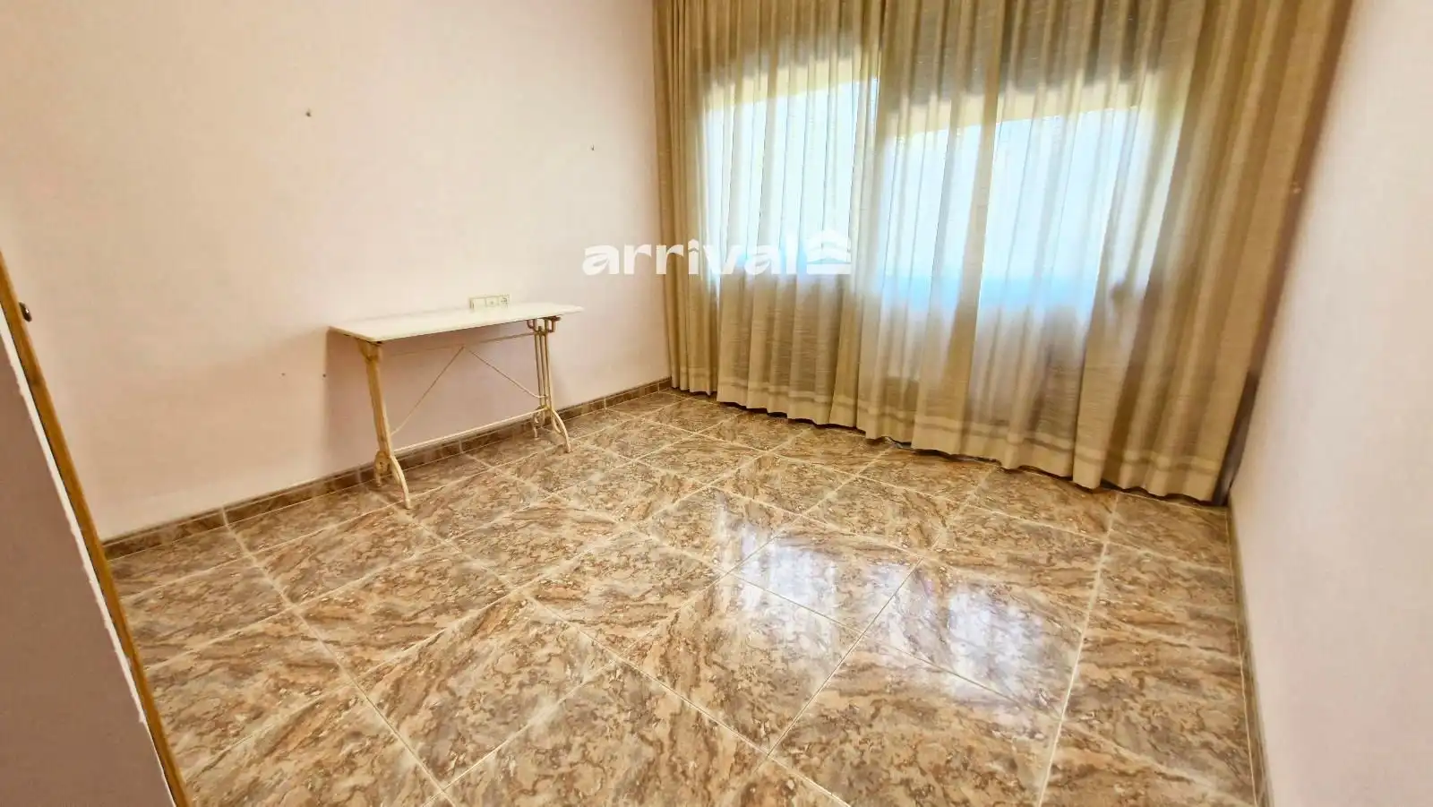 Habitación de Casa o chalet en venta en Paterna con Aire acondicionado, Jardín privado y Terraza