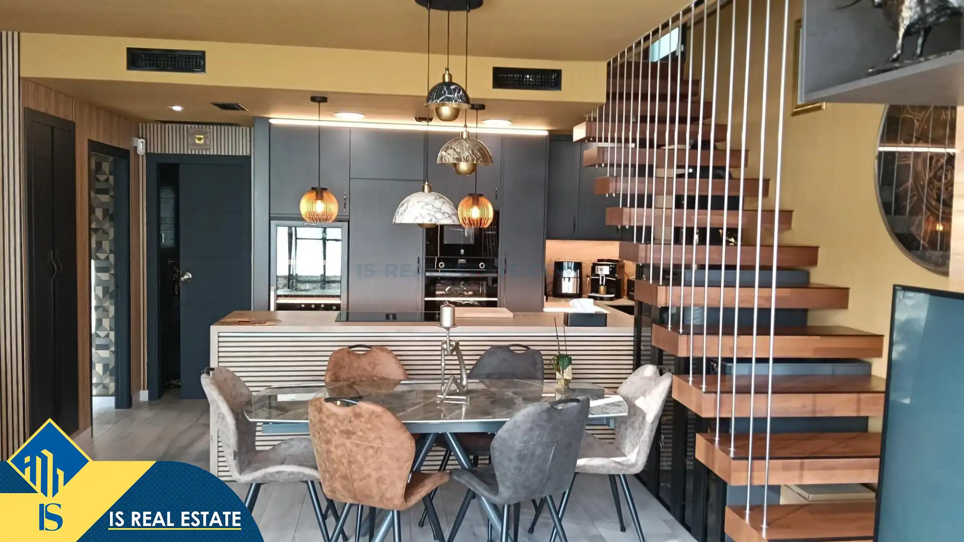 Chalet con piscina en venta en Orihuela Costa