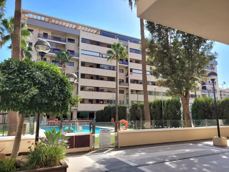 Piso en venta en Calle la Unión Mercantil, 31, Martín Carpena - Torre del Río