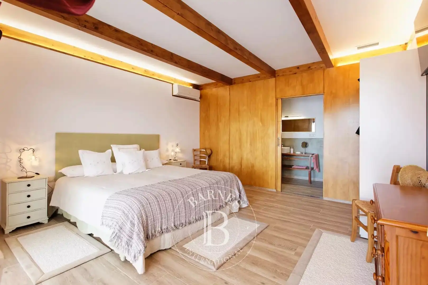Bedroom of Houses for sale in Vilobí del Penedès  with Air Conditioner, Heating and Swimming Pool