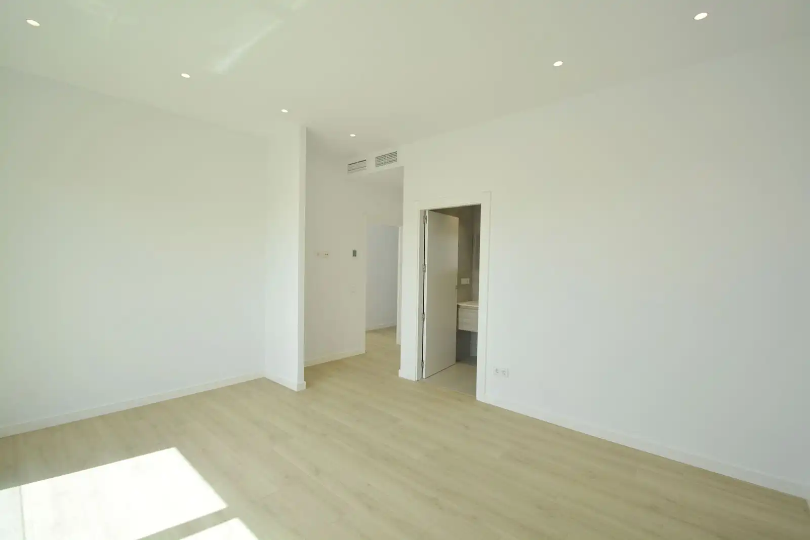 Houses for sale in Marbella  with Air Conditioner, Private garden and Terrace