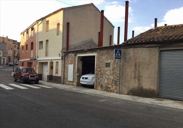 Außenansicht von Wohnung zum Verkauf in Alfara de Carles