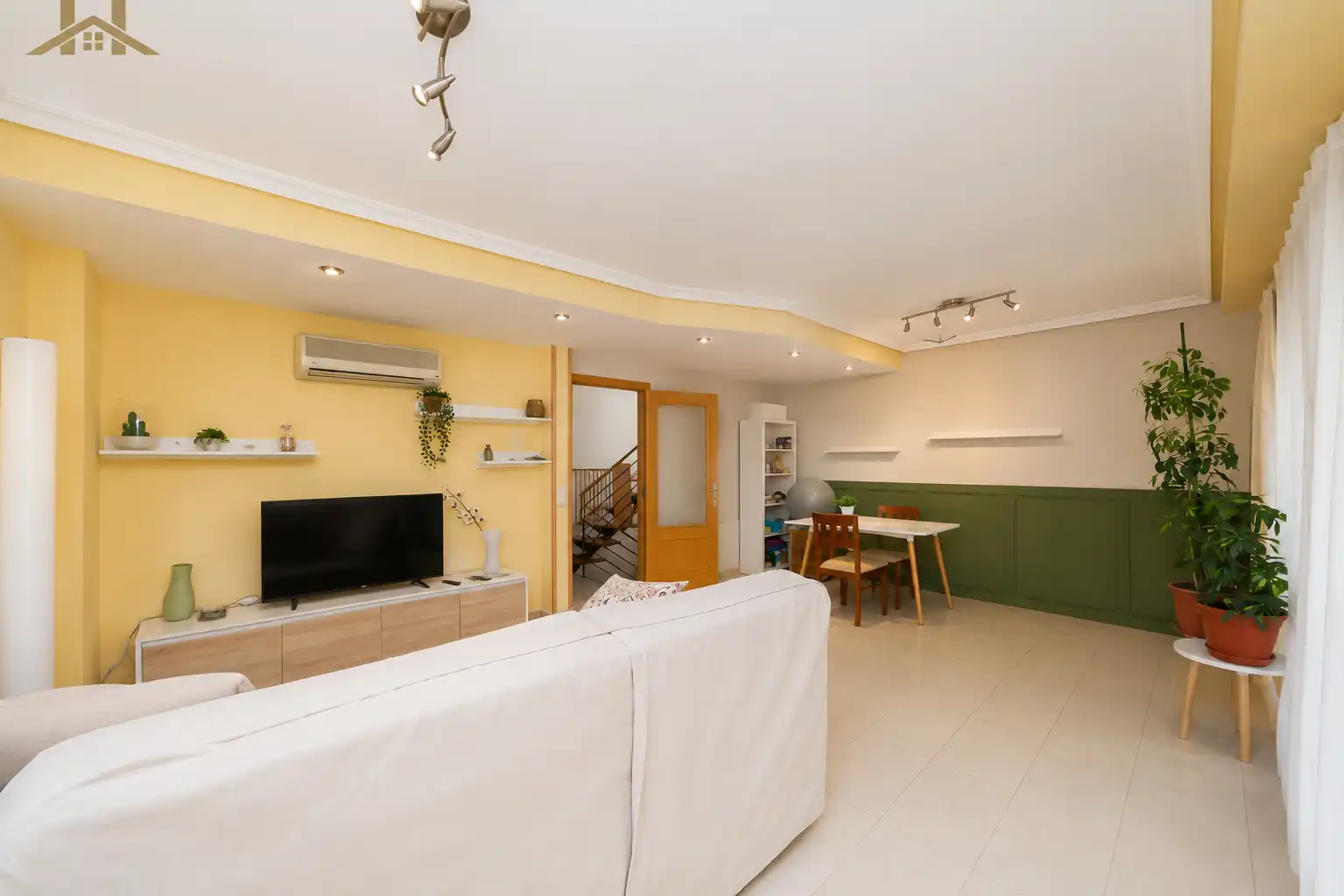 Casa adosada en venta en Leganés con Aire acondicionado, Calefacción y Jardín privado