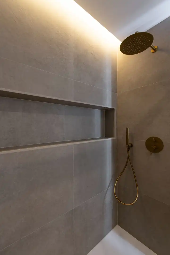 Bathroom of Flat for sale in Barrio de Salamanca