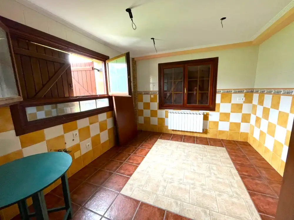 Houses for sale in 2 Parcela, Liendo