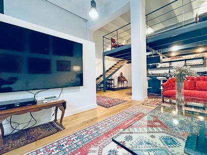 Living room of Duplex to rent in  Barcelona Capital  with Air Conditioner, Heating and Parquet flooring