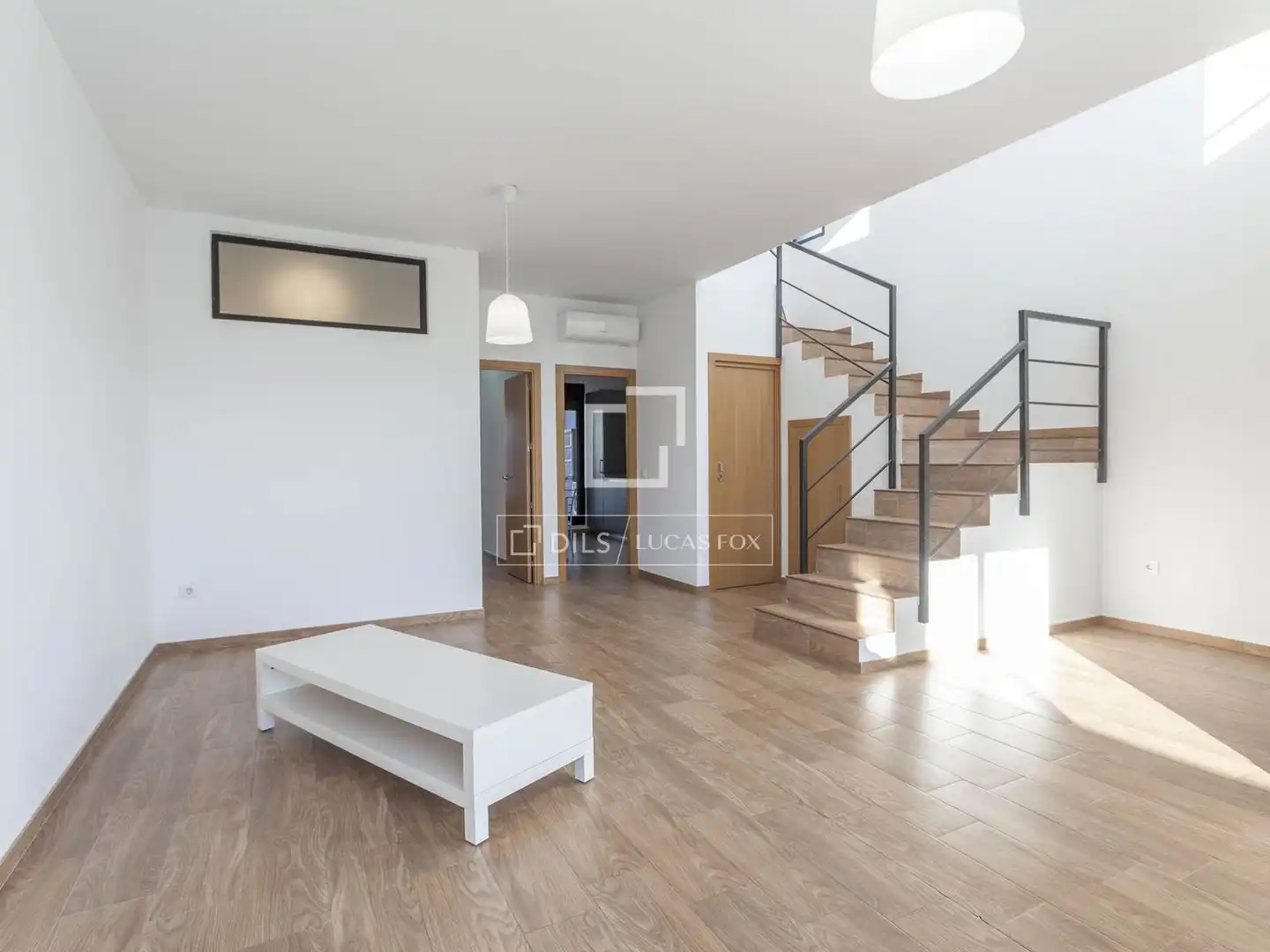 Sala de estar de Casa o chalet de alquiler en Godella con Aire acondicionado, Jardín privado y Piscina