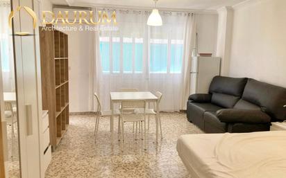 Bedroom of Flat for sale in Málaga Capital  with Air Conditioner, Heating and Furnished