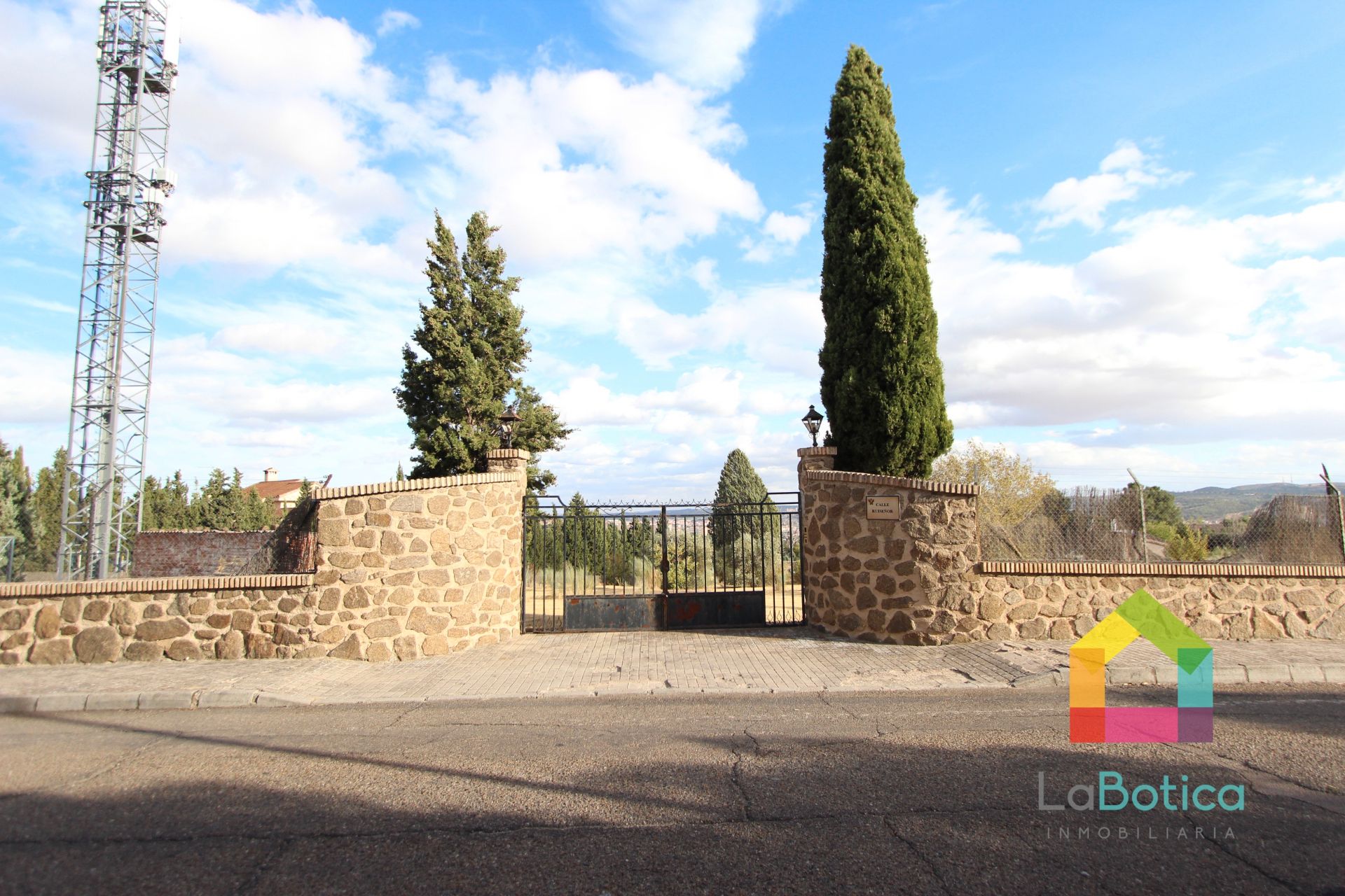 Residencial en venta en  Toledo Capital