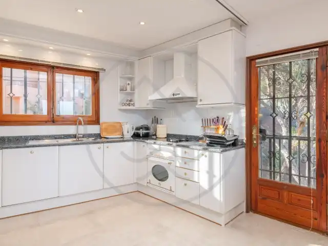 Küche von Haus oder Chalet zum Verkauf in Palafrugell mit Klimaanlage, Heizung und Privatgarten