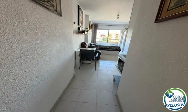 Estudio en venta en Empuriabrava con Calefacción y Amueblado