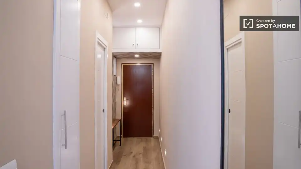 Flat for rent in Adelfas