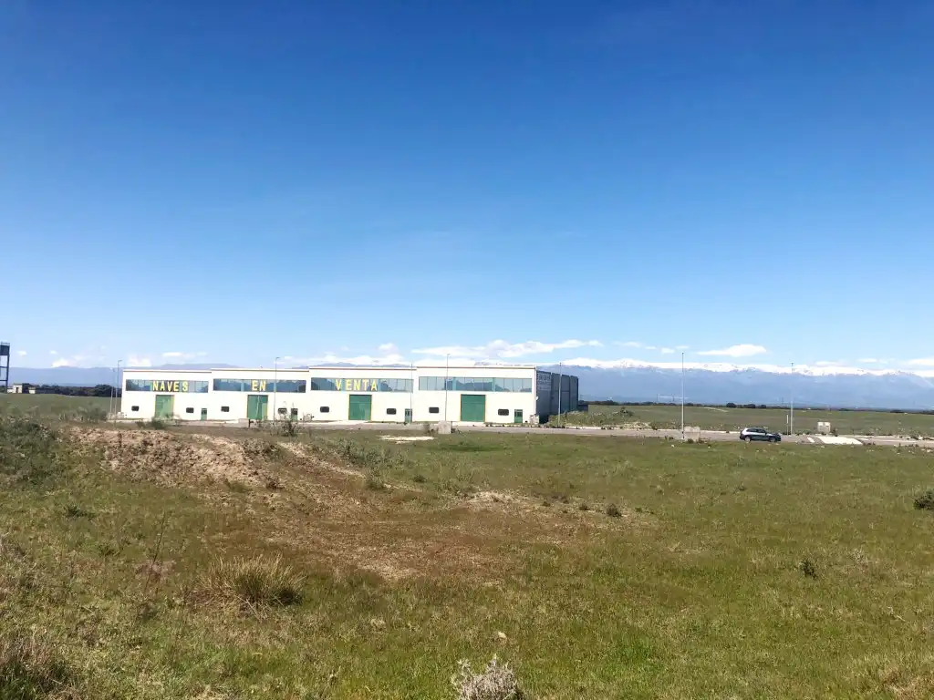 Vista exterior de Terreno industrial en venta en Peraleda de la Mata