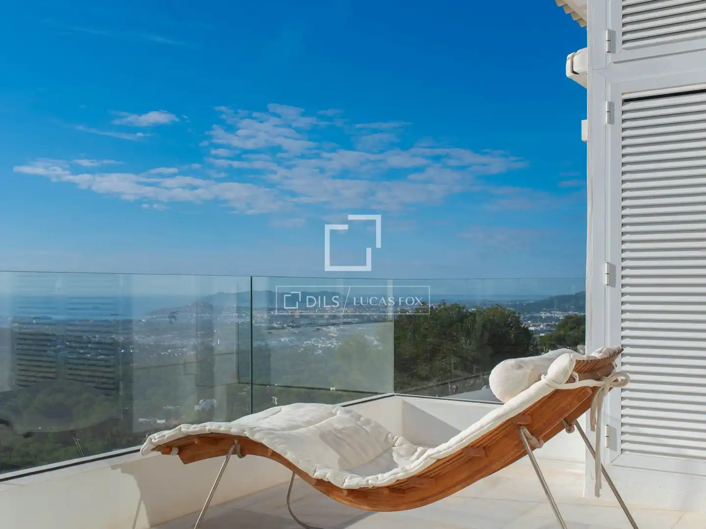 Terrace of Houses for sale in Santa Eulària des Riu  with Air Conditioner, Heating and Private garden