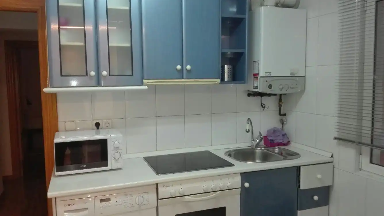 Cocina de Piso de alquiler en Santander con Calefacción, Terraza y Amueblado