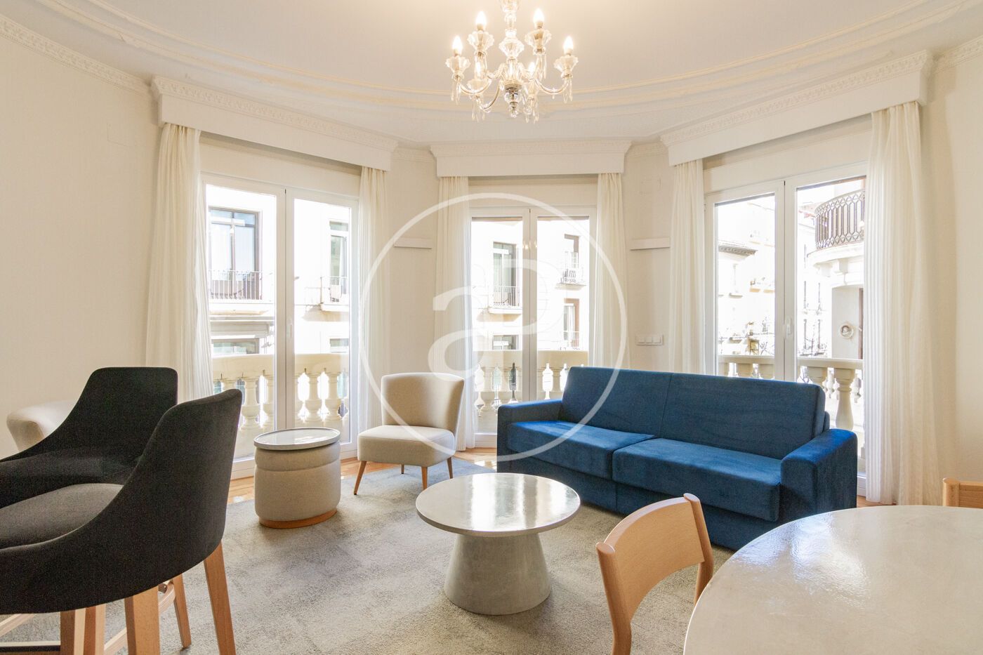 Living room of Flat to rent in  Madrid Capital  with Air Conditioner, Heating and Furnished