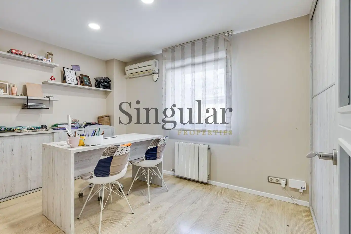 Casa adosada en venta en Barcelona con Aire acondicionado, Calefacción y Terraza