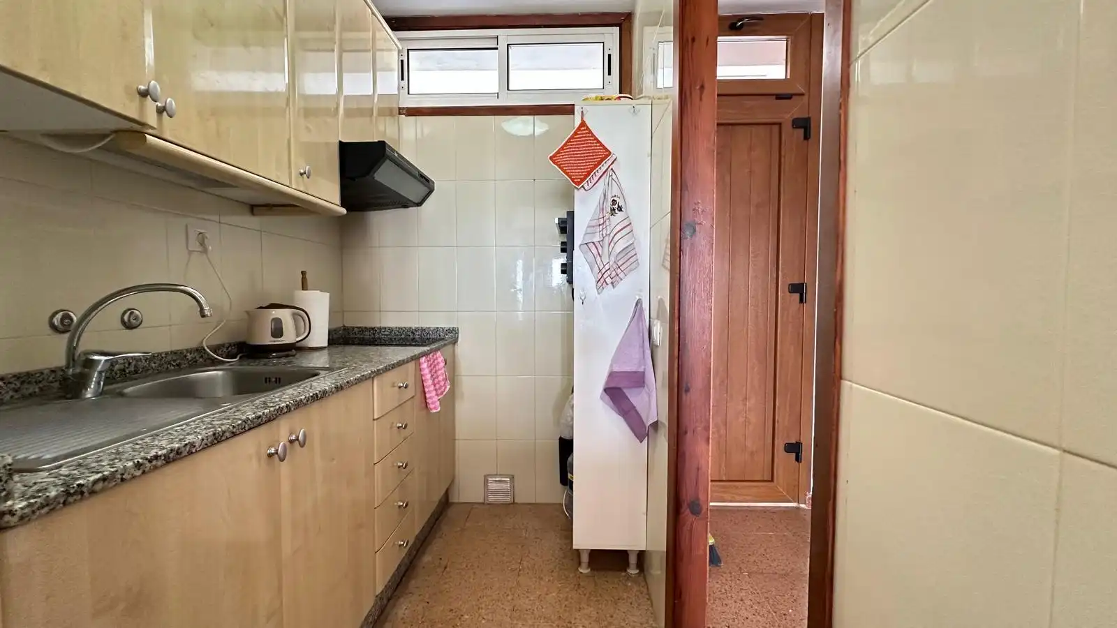 Cocina de Apartamento en venta en San Bartolomé de Tirajana con Amueblado, Balcón y Piscina comunitaria