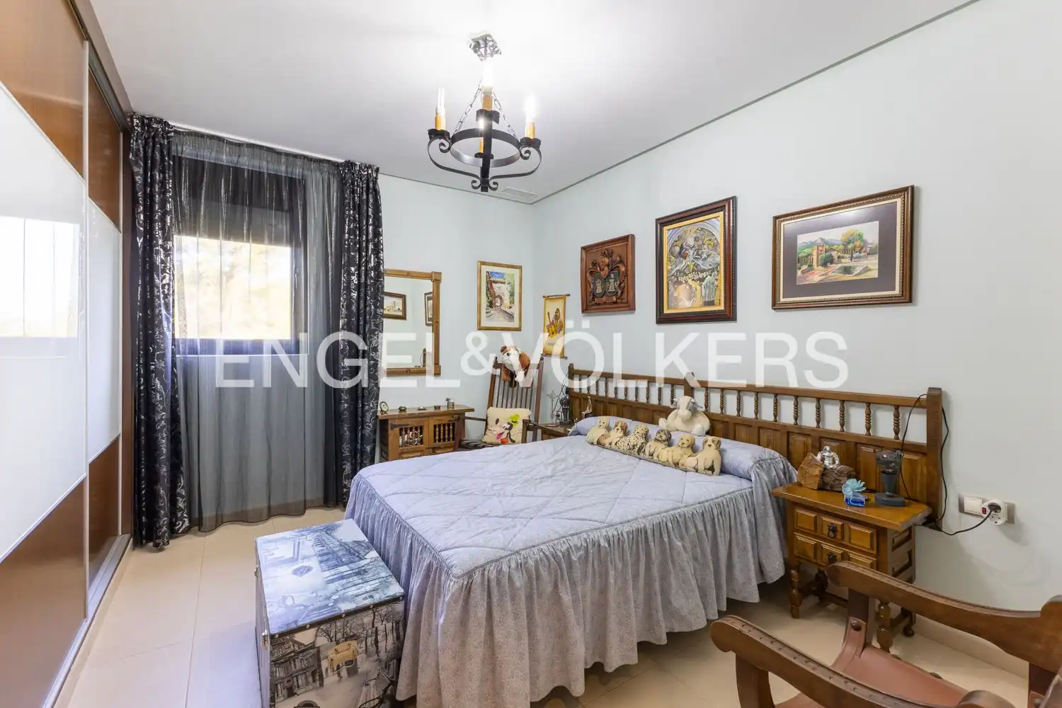 Bedroom of Houses for sale in Gilet  with Air Conditioner, Heating and Private garden