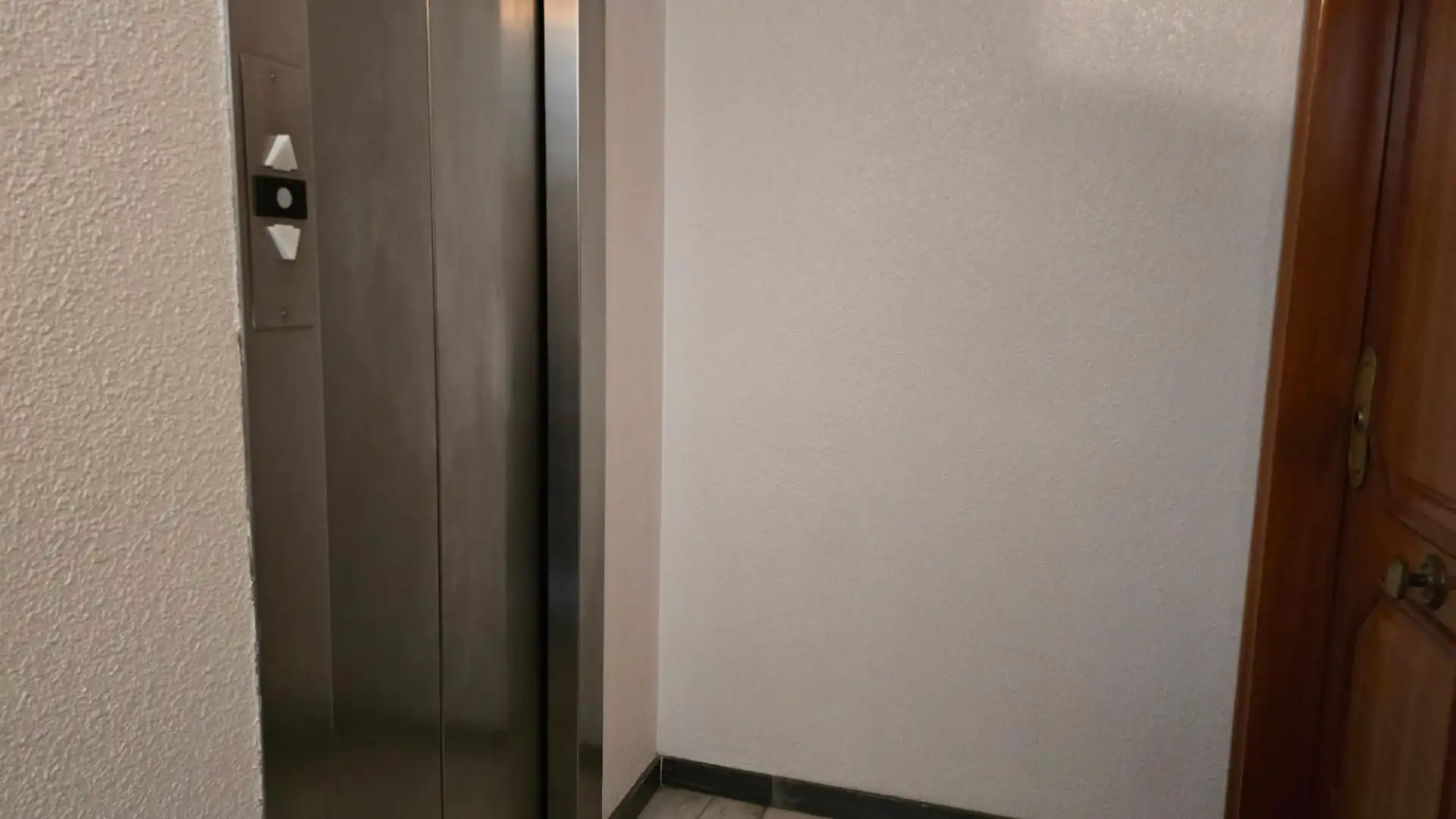 Flat for sale in Calle mariano luiña , Pont Nou - Corazón de Jesús