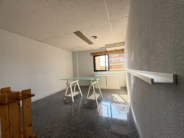 Oficina en venda en Castellón de la Plana / Castelló de la Plana amb Aire condicionat i Terrassa