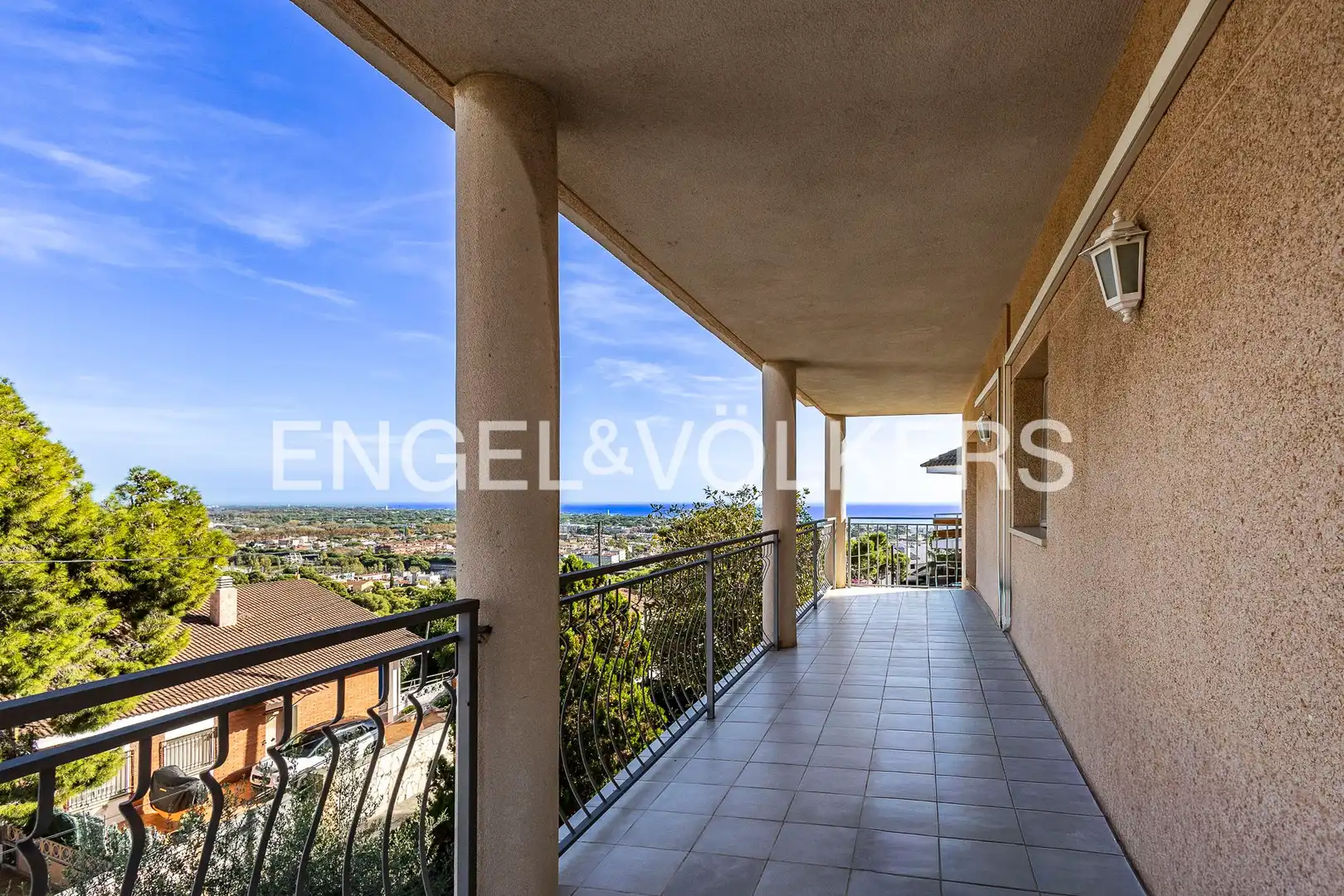 Terrassa de Casa o xalet en venda en Castelldefels amb Aire condicionat, Calefacció i Jardí privat